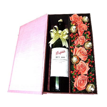 Exclusive Touch of Romance