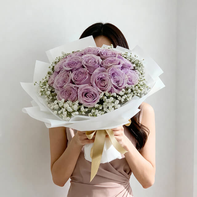 Romantic Bouquet Of Purple Roses - Eleanora