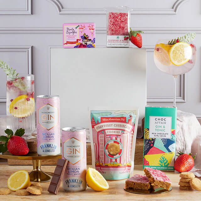 Her Gin & Treats Escape Hamper
